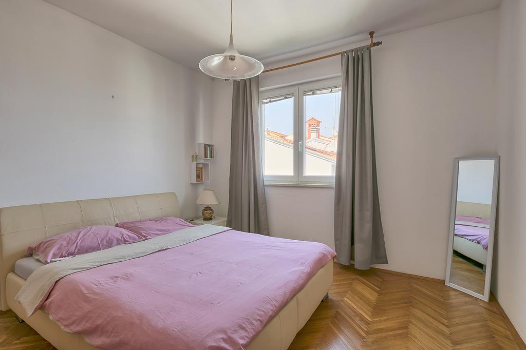Apartments Veruda Porat Pula Buitenkant foto